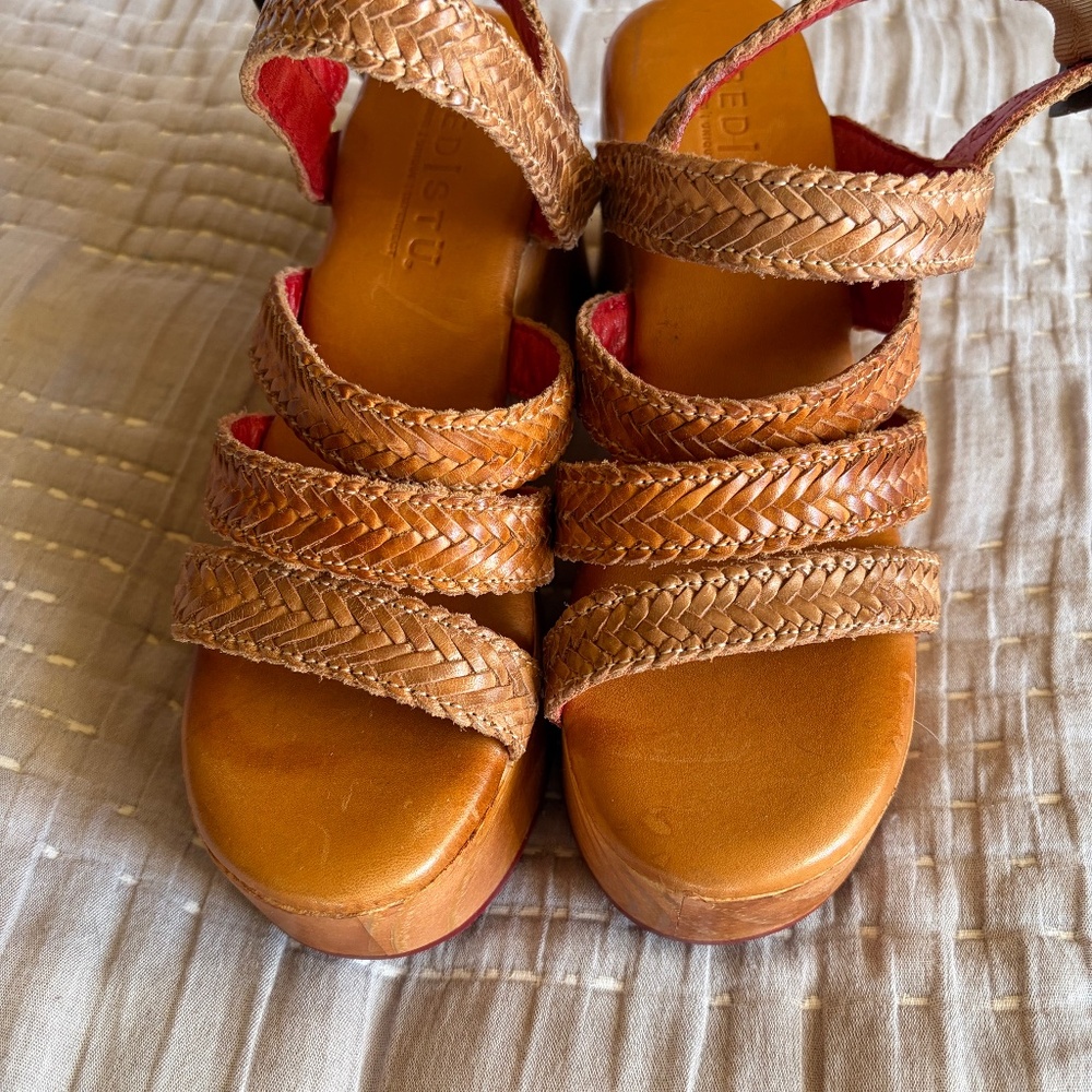 Bed Stu leather sandals brown six 6